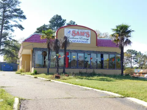 Commercial Pad Site with Drive-Through