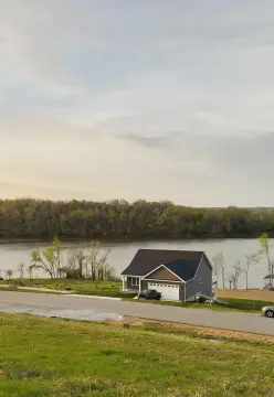 Waterfront Waterview Lot