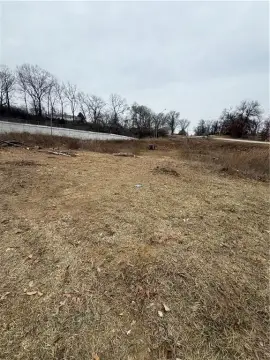 Commercial Land Near Golf Course