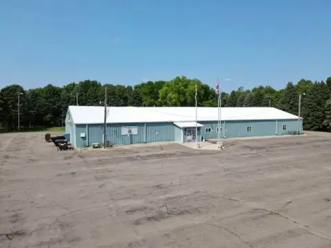 Bar and Pub with Camping