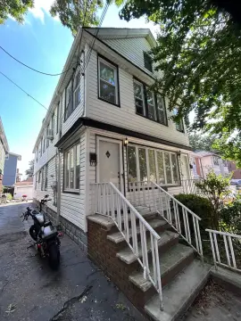 Detached Two-Family Duplex