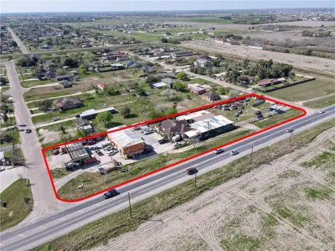 Commercial Property with Varied Structures