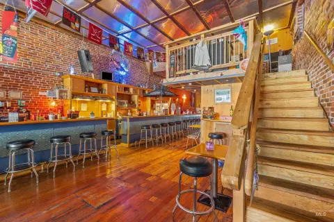 Nautical-Themed Bar with Liquor License