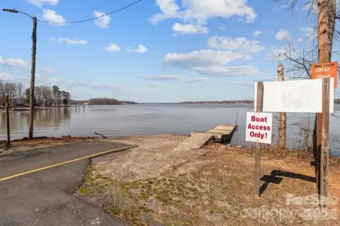 High Rock Lake Land Parcel