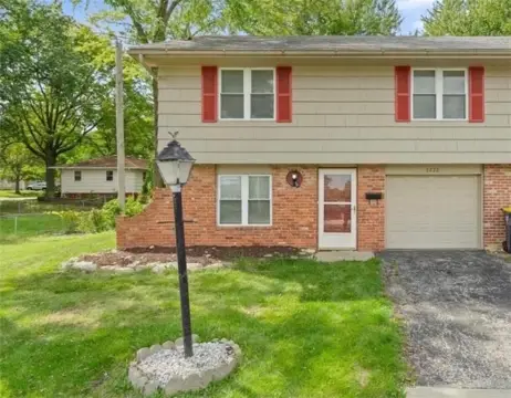 Half-Duplex With Garage