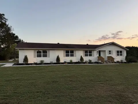 Romance Homestead: Farm and Ranch