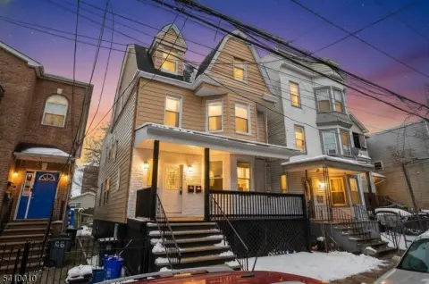 Renovated Multi-Family in Newark City