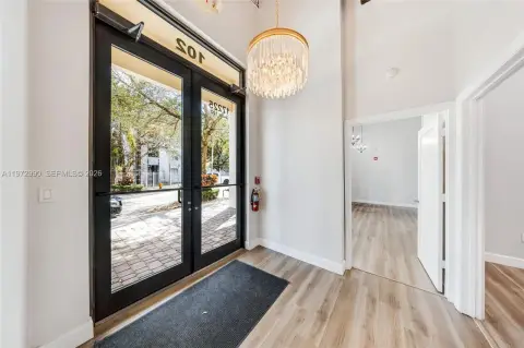 Versatile Retail Space on US-1