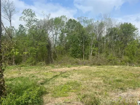 Large Lot in Charlotte, NC