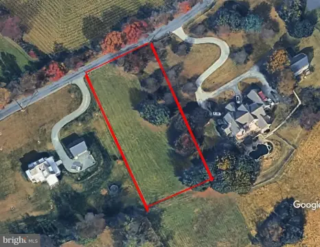 1.54-Acre Custom Home Lot