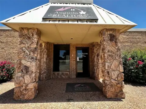 Convenient Abilene Office Space Available