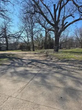 Vacant Commercial Lot in Dallas
