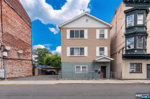 Multifamily Property with Central Air