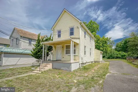 Recently Renovated Duplex