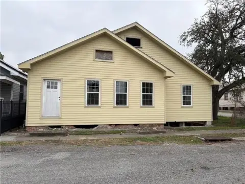 Renovation-Ready Duplex Investment