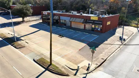 Freestanding Commercial Building with Five Units