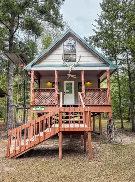 Residential Retreat with RV Hookups