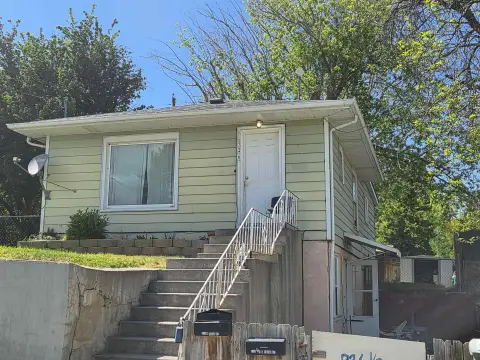 Pocatello Duplex with Investment Potential