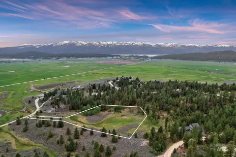 Land in Eagles Nest Community