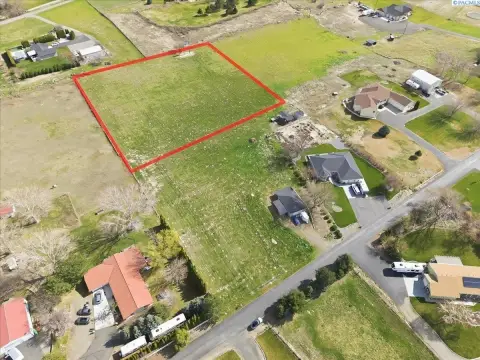 Kennewick Residential Land with Views
