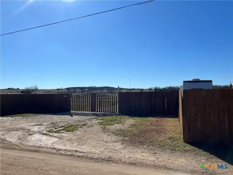 Gentleman’s Ranch Acreage with Ponds