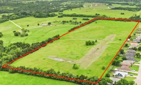 Residential Land in Corsicana, TX