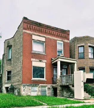 Well-Maintained 3-Unit Multifamily Building