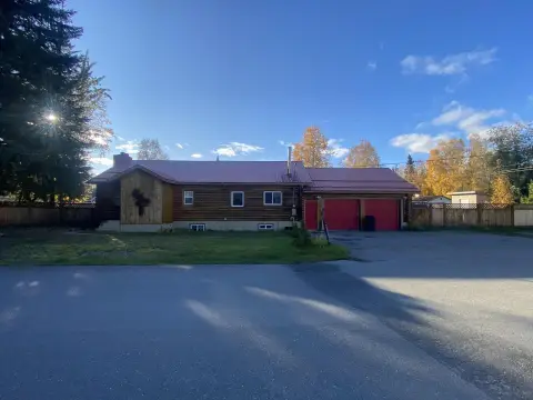 Log Duplex with Heated Garage