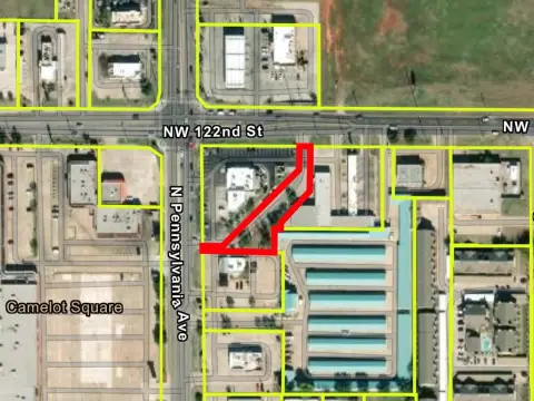 Commercial Lot Near High-Traffic Area