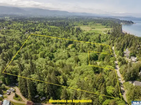 Port Angeles Land with Building Area