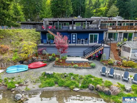 Lake Sutherland Income-Producing Duplex