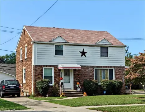 Side-by-Side Duplex with Garages