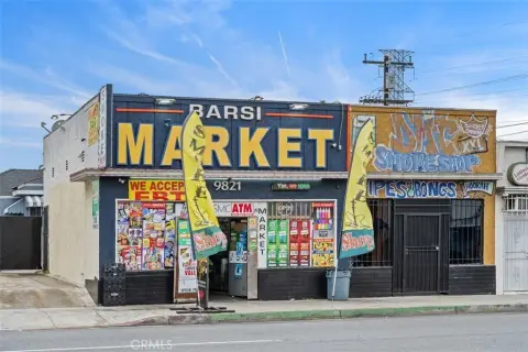 Mixed-Use Investment Opportunity in Los Angeles
