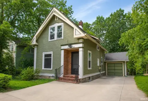 Craftsman Duplex with Updated Systems