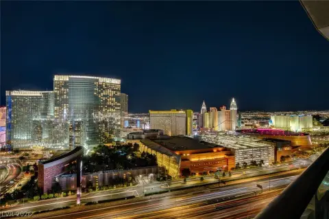 Panorama Towers Corner Residence