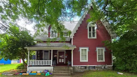 Duplex with Separate Utilities