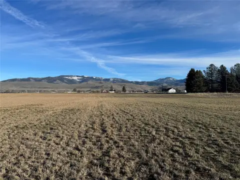 Ready-to-Build Land in Plains, MT