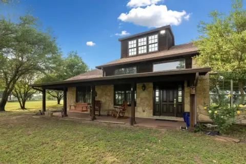 Argyle Ranch Retreat with Party Barn