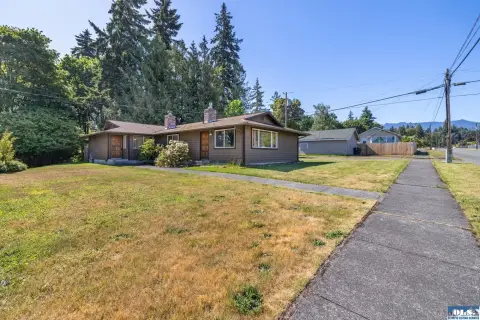 Port Angeles Duplex on Corner Lot