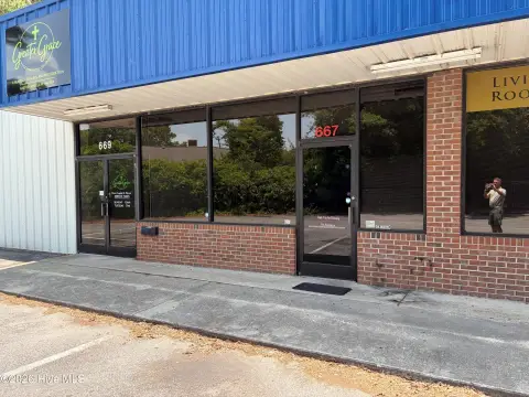 Retail Space with Private Rooms