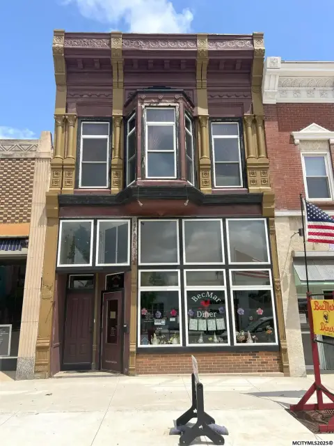 Turnkey Diner with Living Space