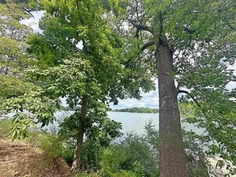 Lakefront Land on Lake Papakeechi