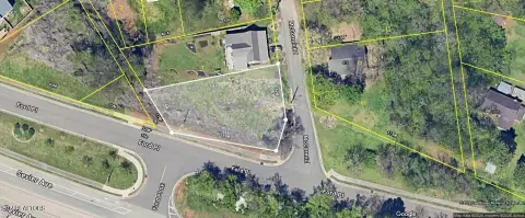 Land in Sevier Avenue District