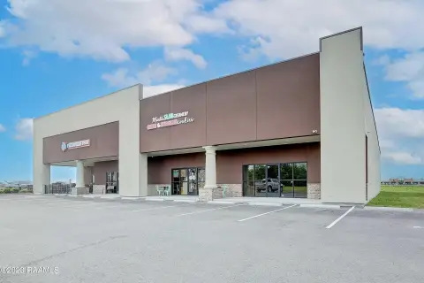 Retail Space in Shopping Center