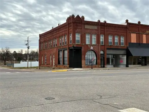 Charming Commercial Space in Okemah