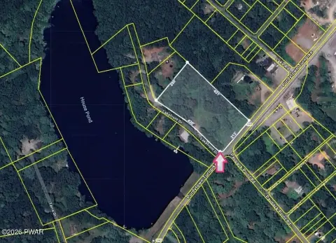 Commercial Land in Lakeville, PA