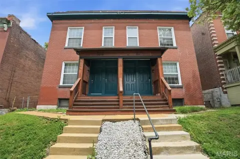 Updated 4-Family Building in St. Louis