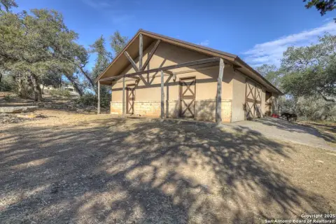 5 Acres in Waggener Ranch