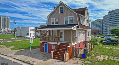 Legal Duplex with Two Income Units