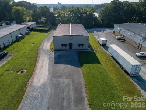 Single-Story Flex Space